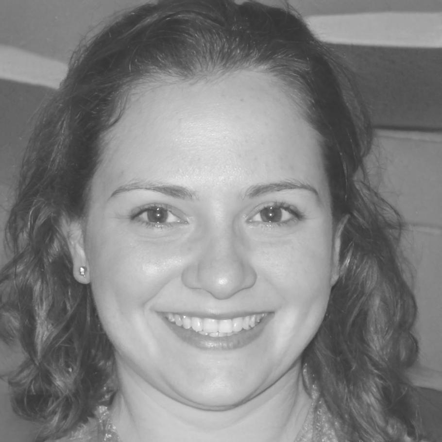 Maria Santos, Diretora Financeira